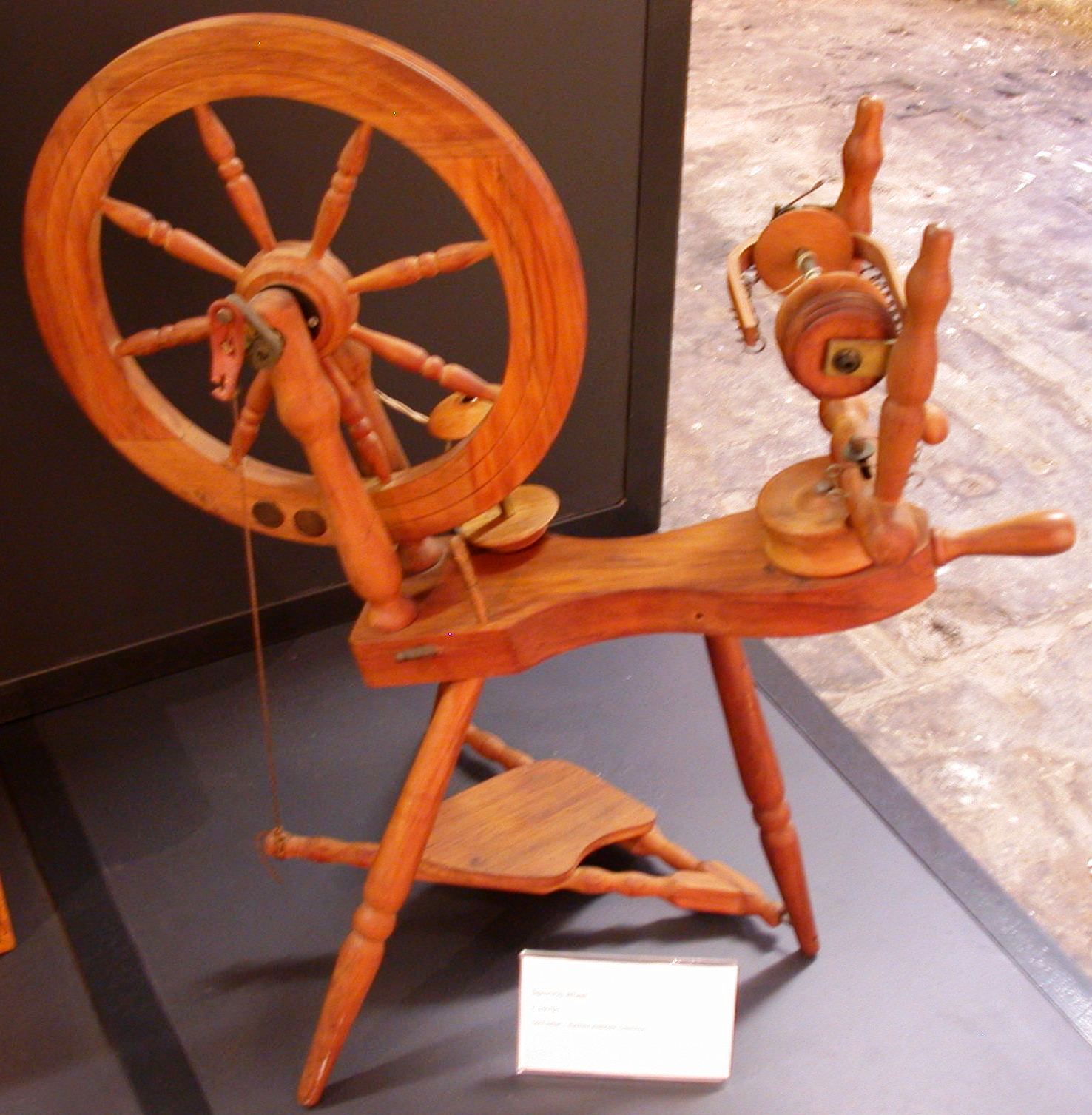 PIPY SAXONY SPINNING WHEEL openEQUELLA